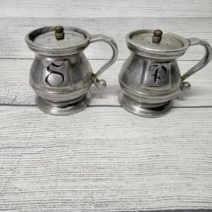 Wilton Armetale Plough Tavern Salt & Pepper Shakers Pewter